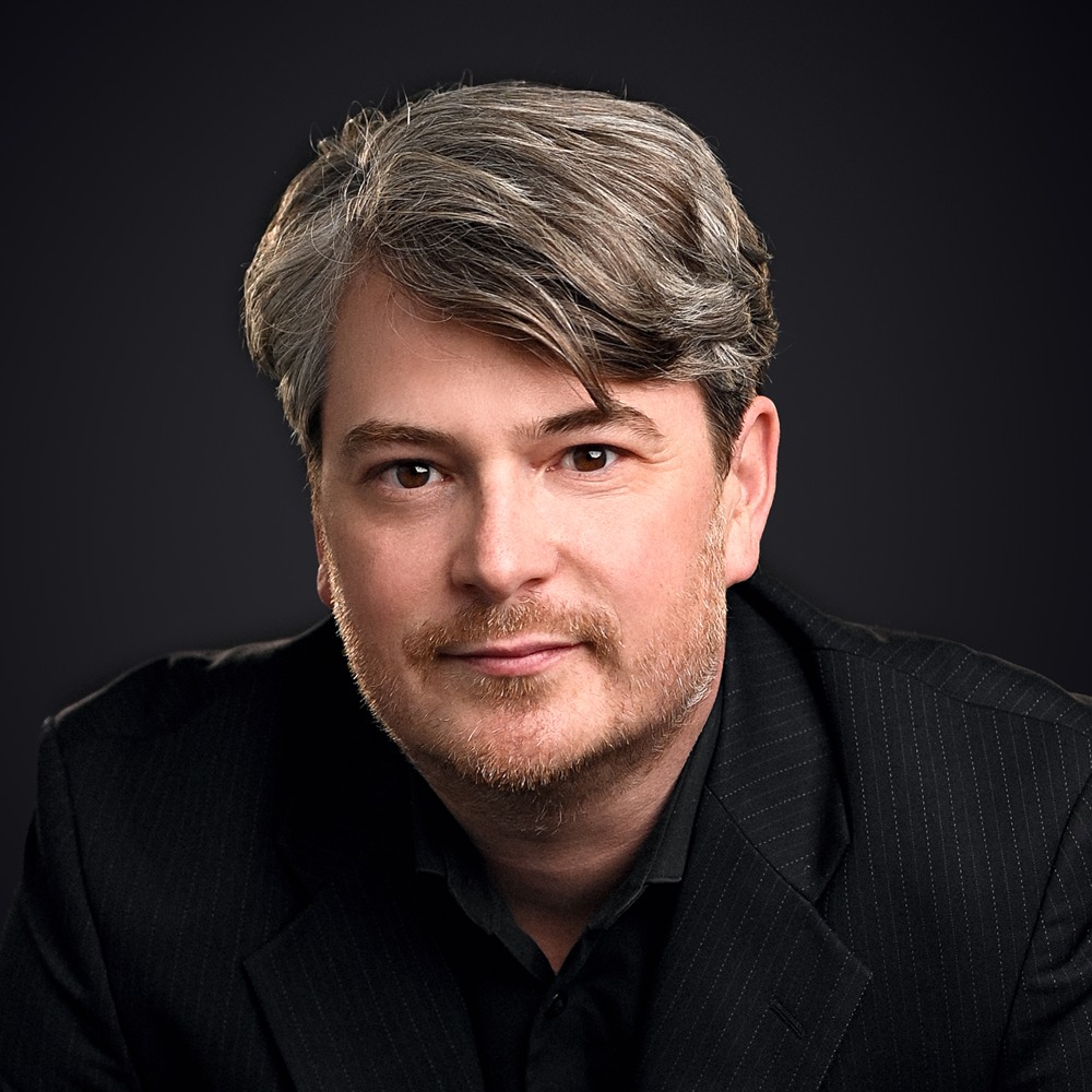 Joe Ambuski, Associate Broker, Pink Realty